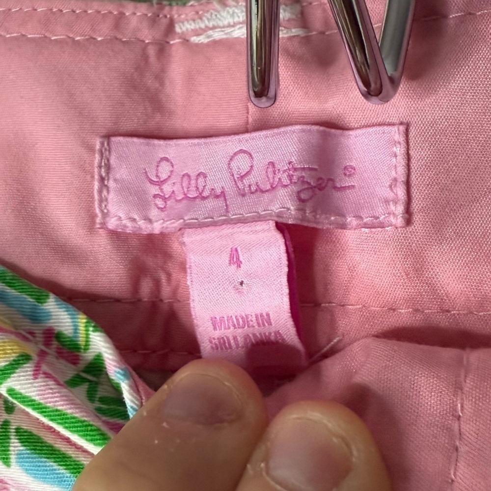 LILLY PULITZER Colorful Print Resort Fit Summer Beach Bermuda 9.5” Inseam Shorts - Picture 10 of 13